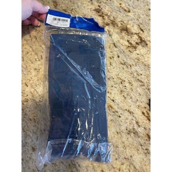 NWT Joma Soccer socks, blue, men’s medium - Picture 3 of 4